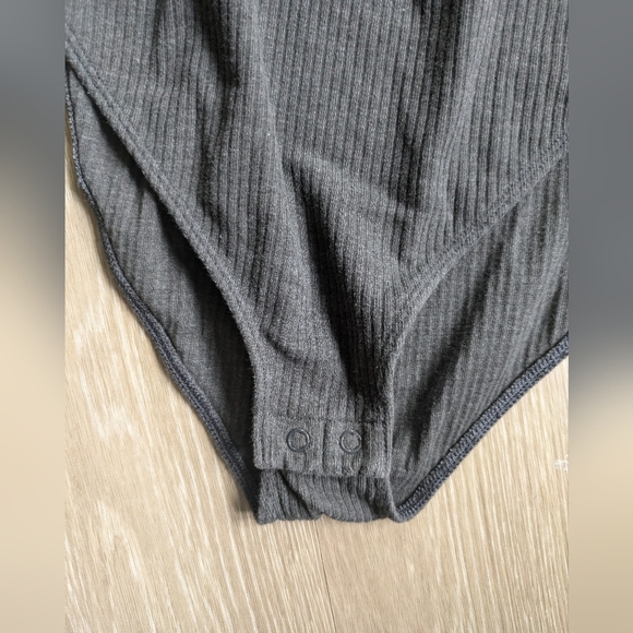 Grey Ribbed Bodysuit - Picture 4 of 7